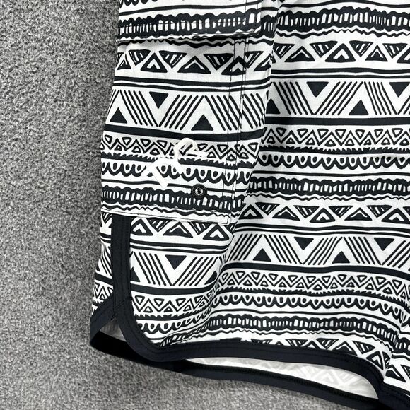 TYR Swimwear Men's XL Gray Native Stripes Built In Boxer Swim Shorts NWT - Picture 5 of 16